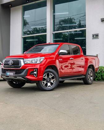 TOYOTA HILUX 2.8 SRX 4X4 CD 16V DIESEL 4P AUTOMÁTICO TOYOTA HILUX 2.8 SRX 4X4 CD 16V DIESEL 4P AUTOMÁTICO